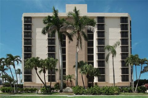Photo of 9653 Gulf Shore DR #303, NAPLES, FL 34108 (MLS # 225071583)