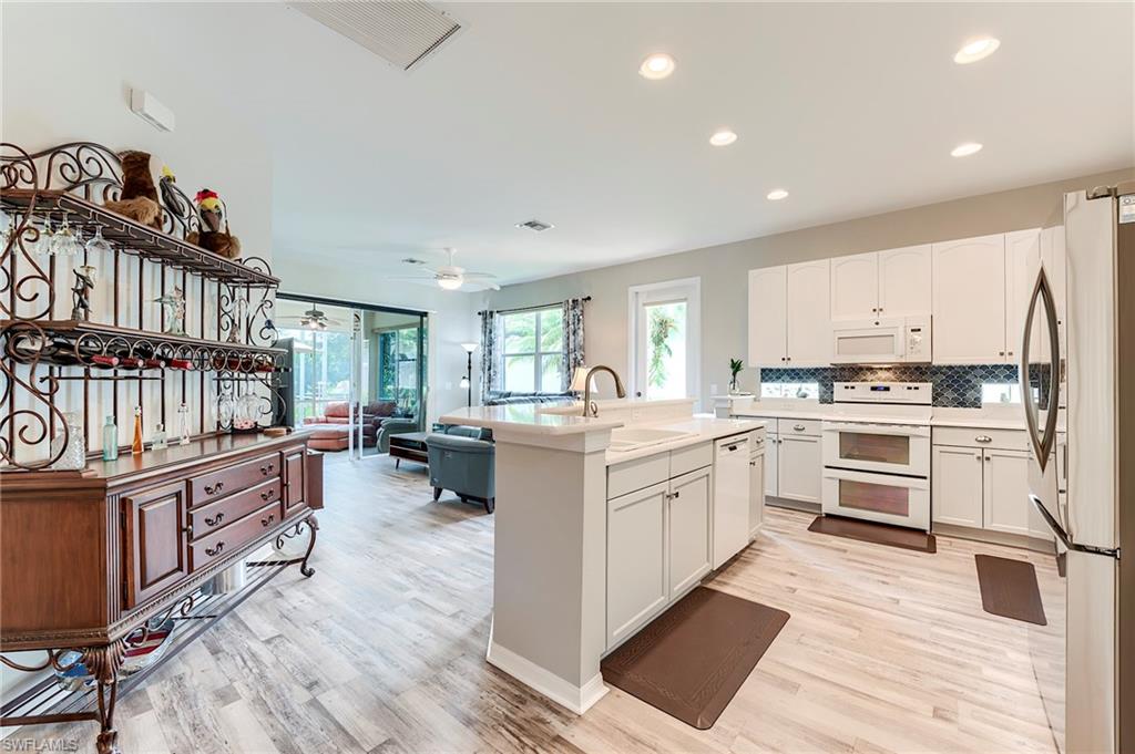 10557 Avila CIR