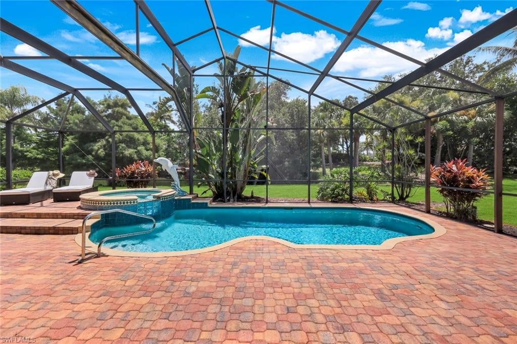 19736 Maddelena CIR