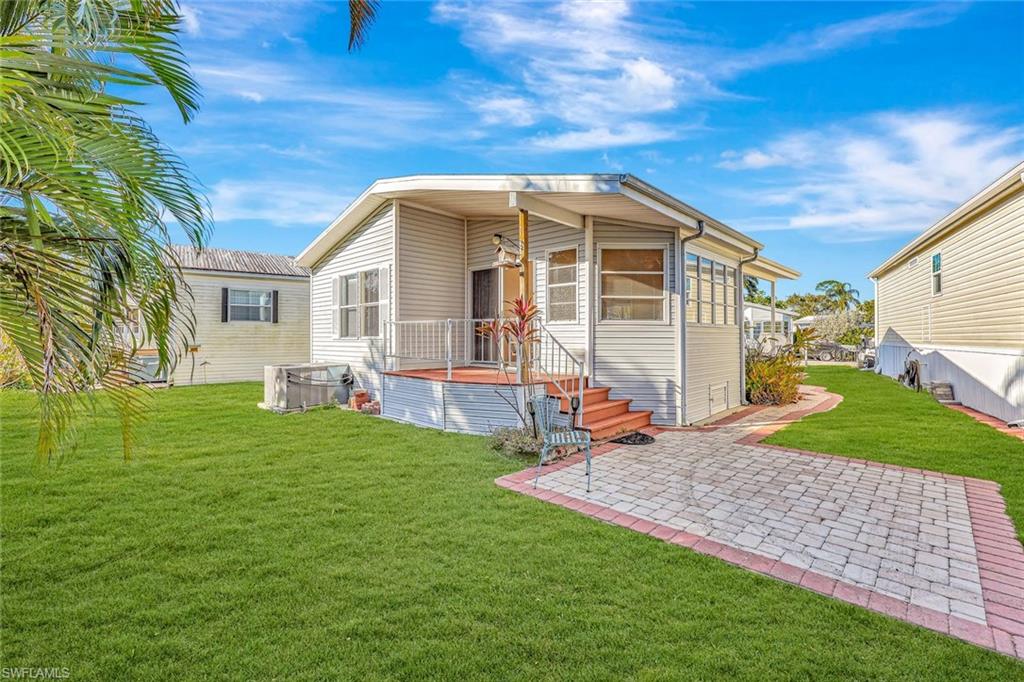 CORKSCREW WOODLANDS - Residential