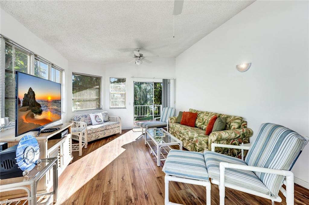 CORKSCREW WOODLANDS - Residential