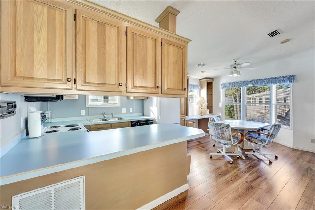 CORKSCREW WOODLANDS - Residential