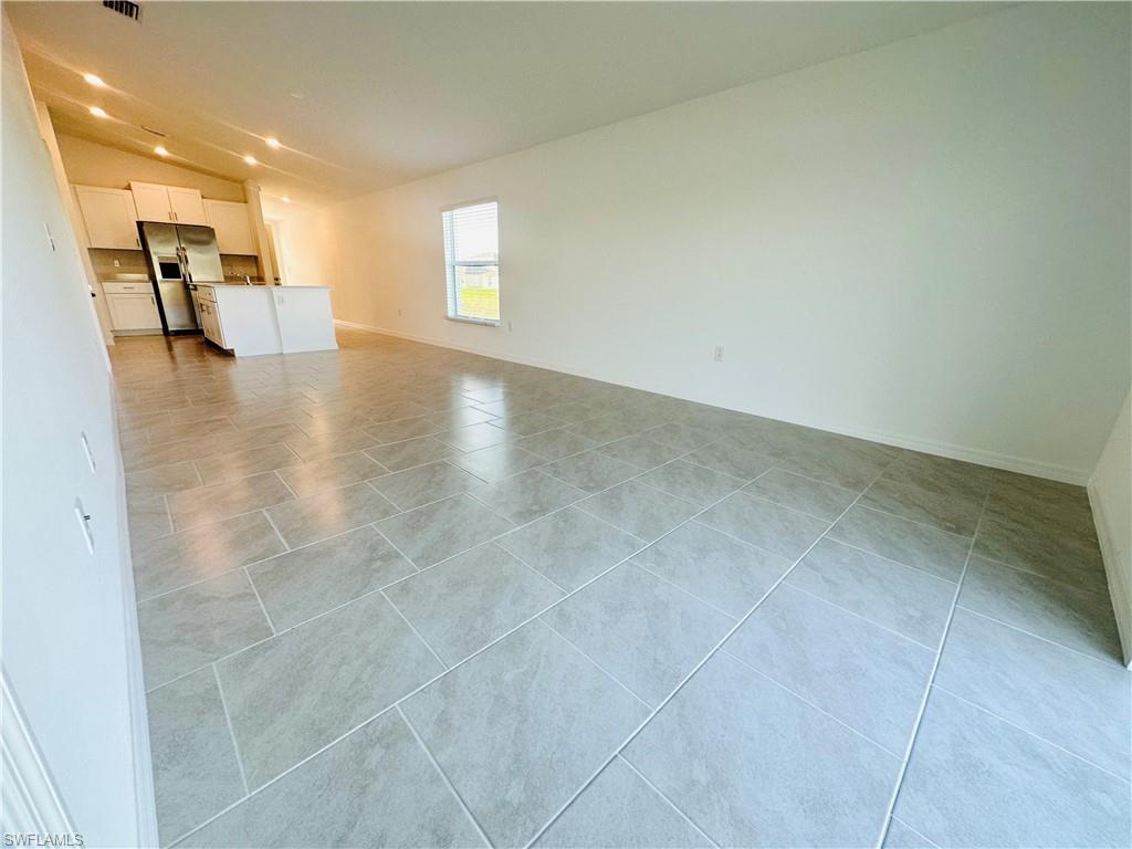 CRANE LANDING - Residential Lease