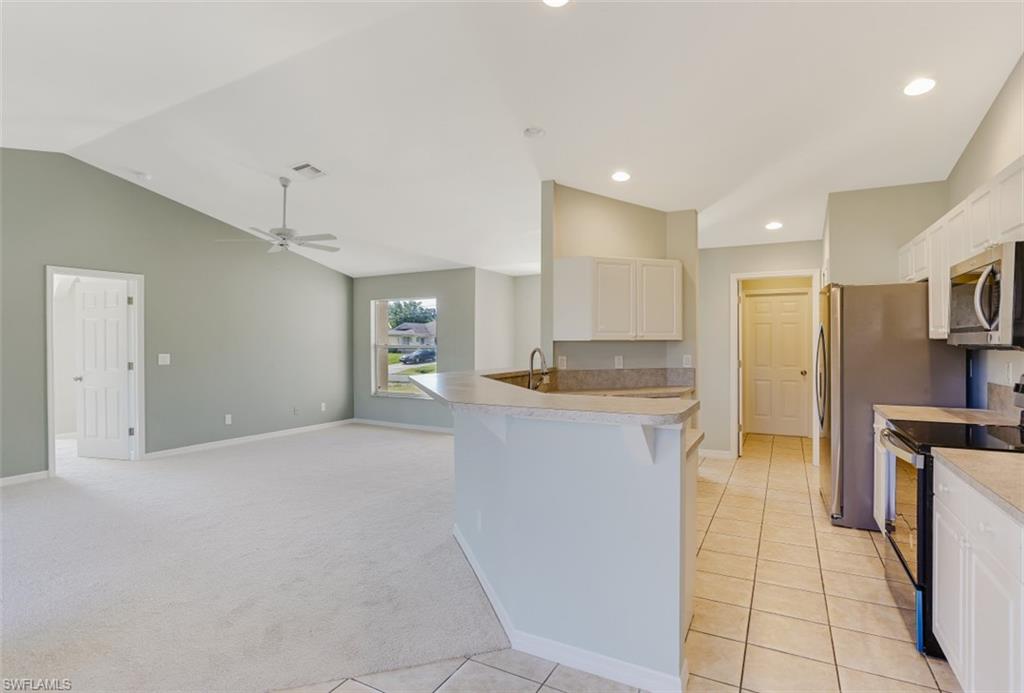 CAPE CORAL - Residential