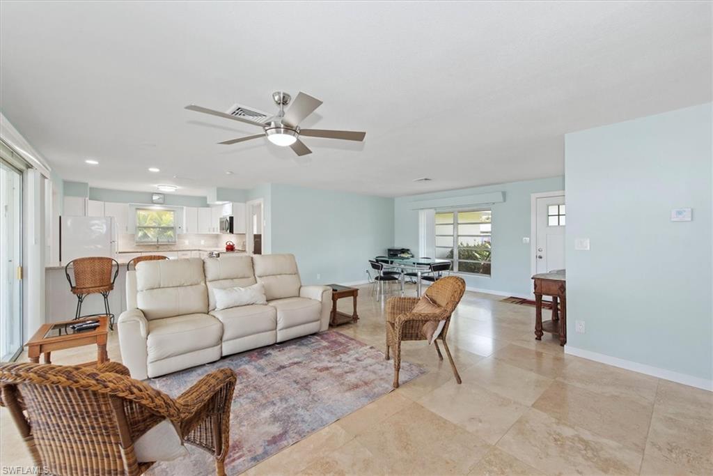 YACHT CLUB COLONY - Residential