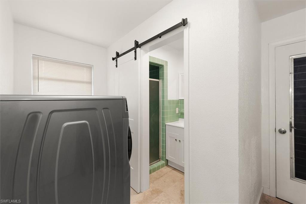 YACHT CLUB COLONY - Residential