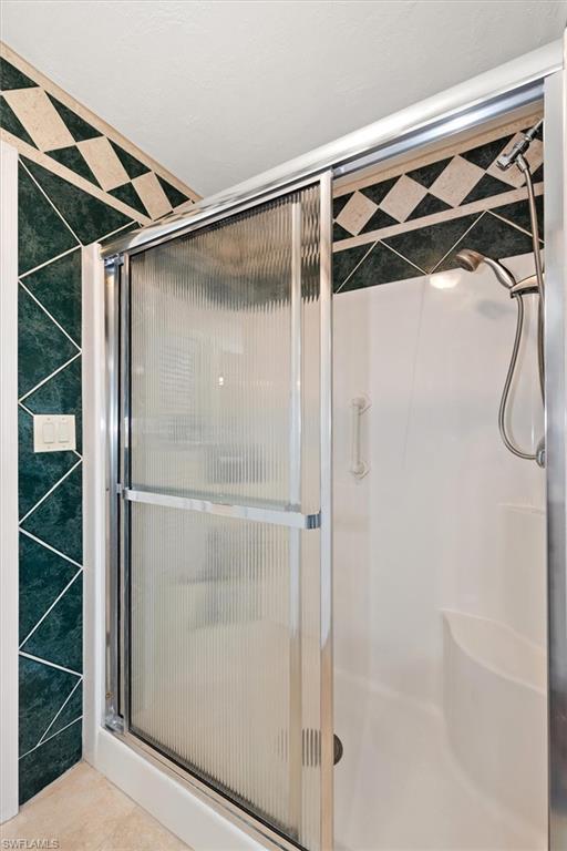 YACHT CLUB COLONY - Residential