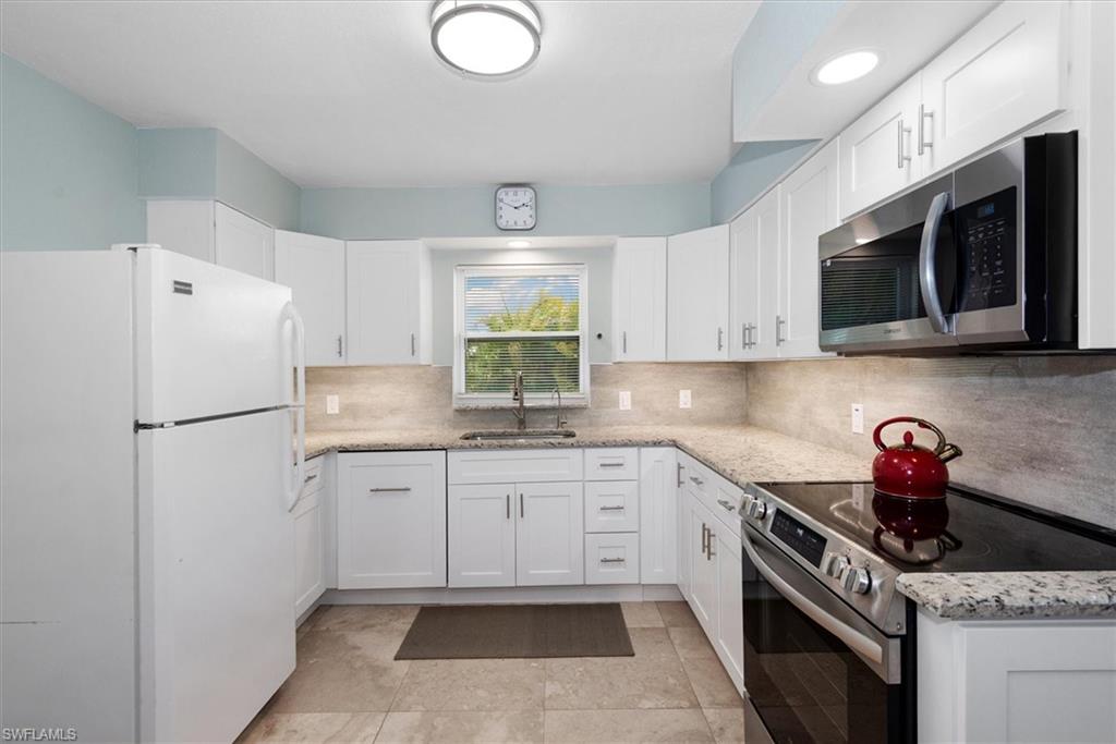 YACHT CLUB COLONY - Residential