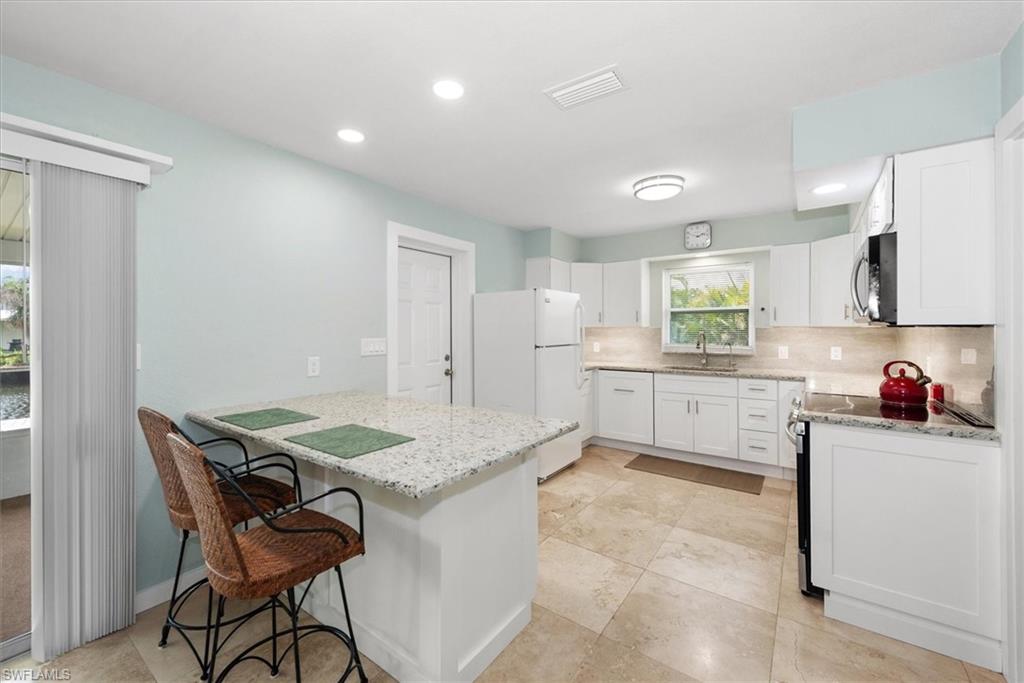 YACHT CLUB COLONY - Residential