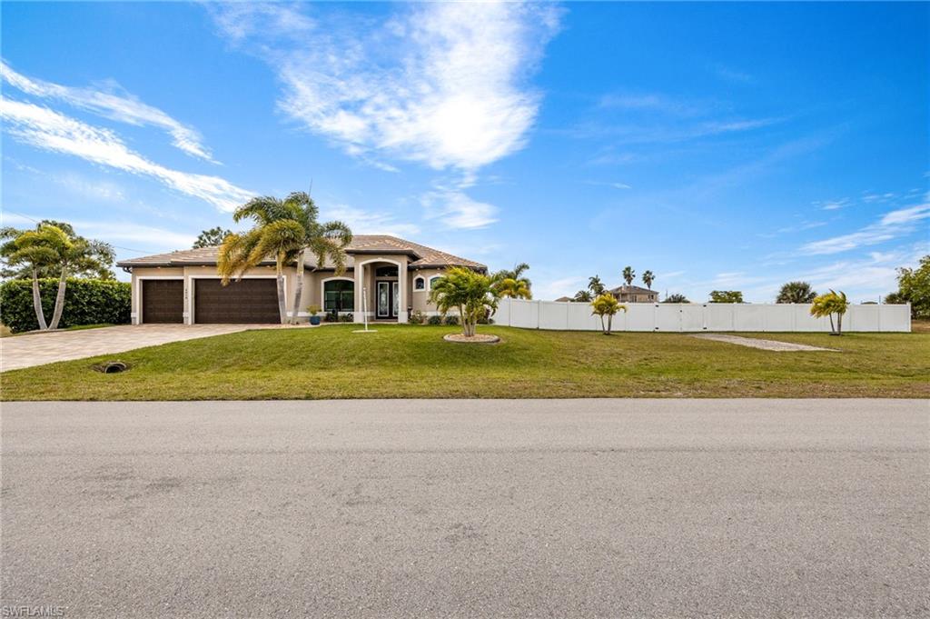 CAPE CORAL - Residential