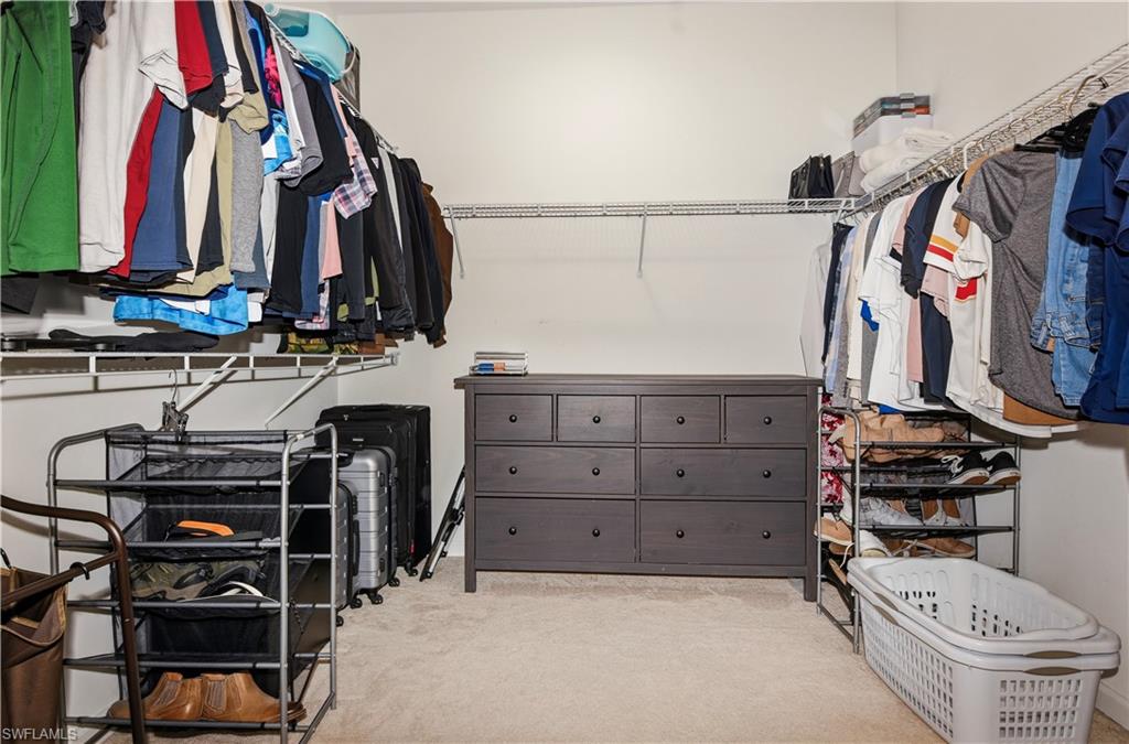 HAMPTON LAKES - Residential