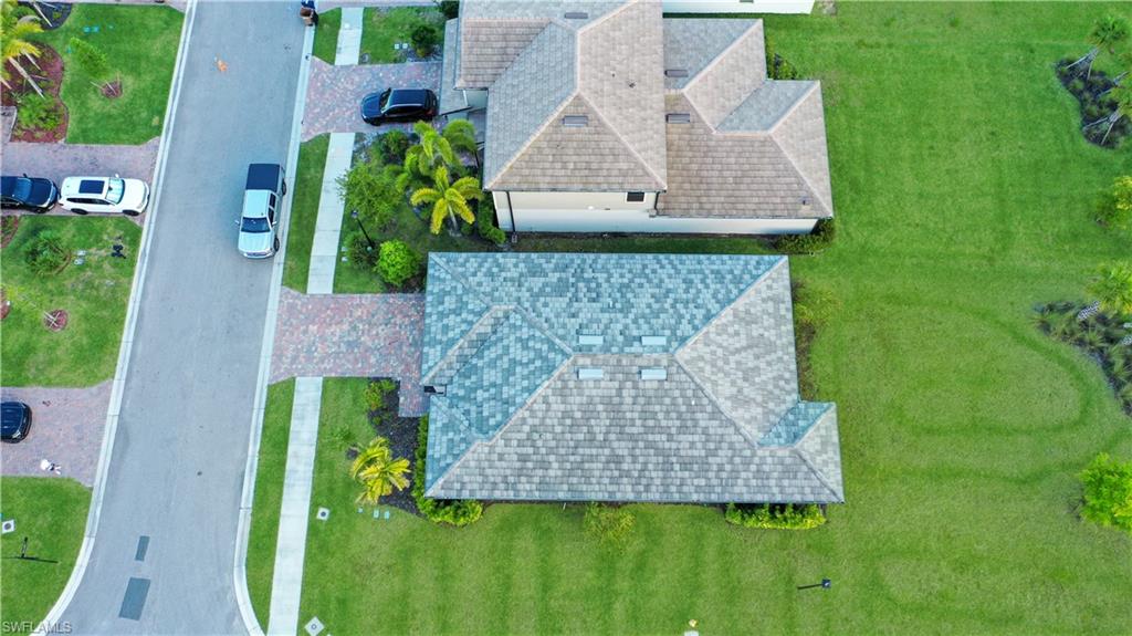 HAMPTON LAKES - Residential