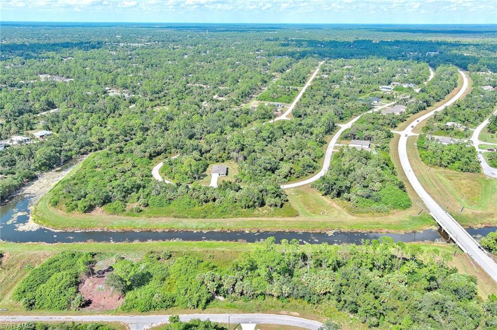 PORT CHARLOTTE - Land