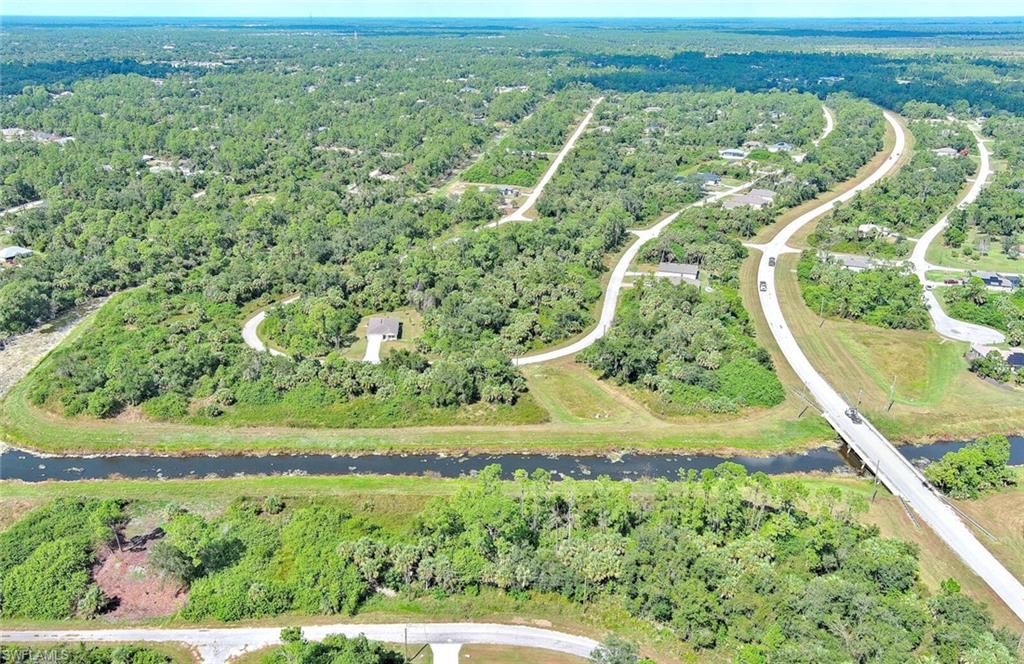 PORT CHARLOTTE - Land