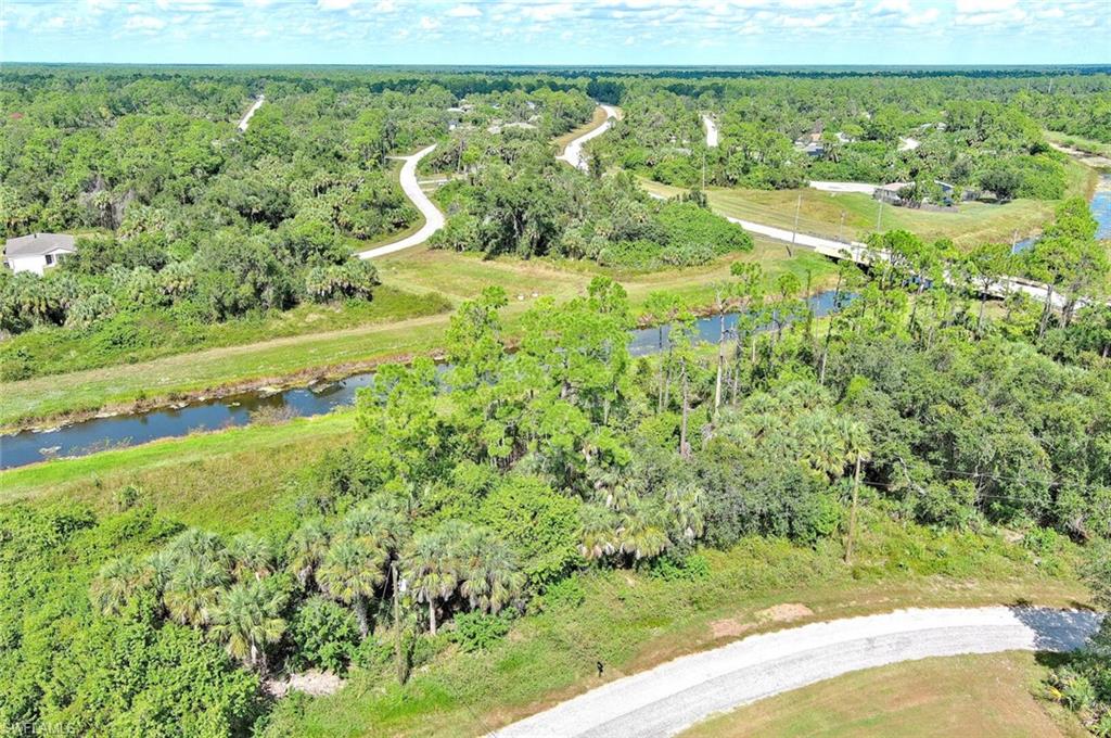 PORT CHARLOTTE - Land