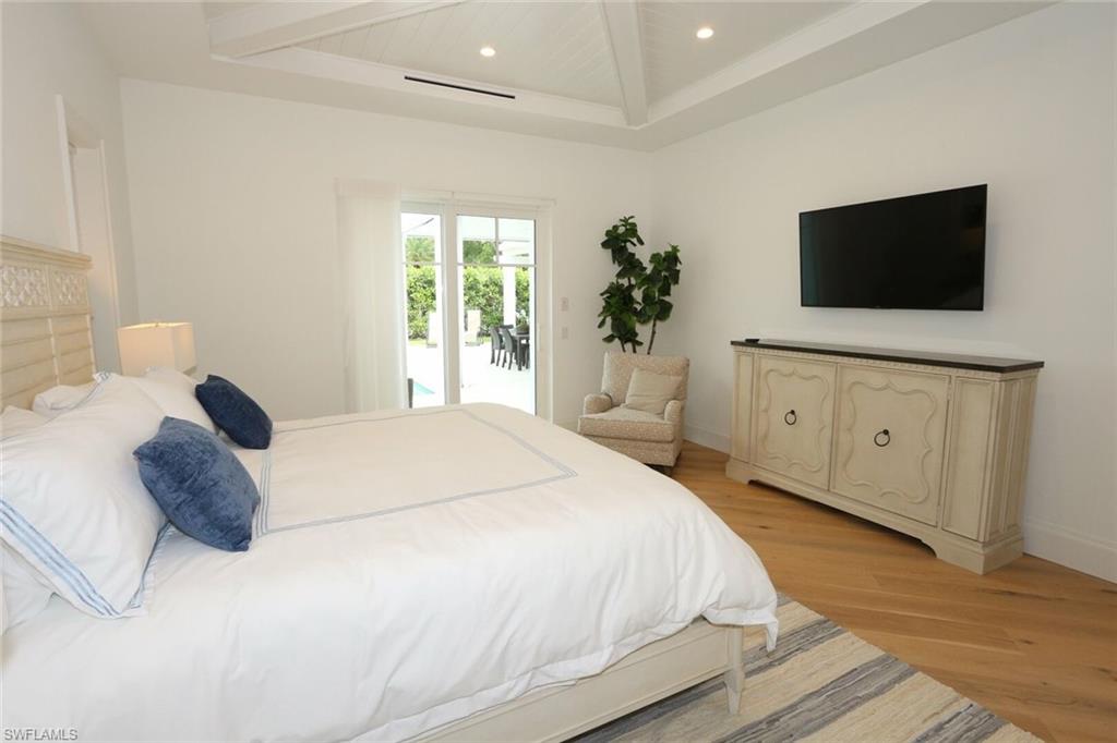 OLDE NAPLES - Residential Lease