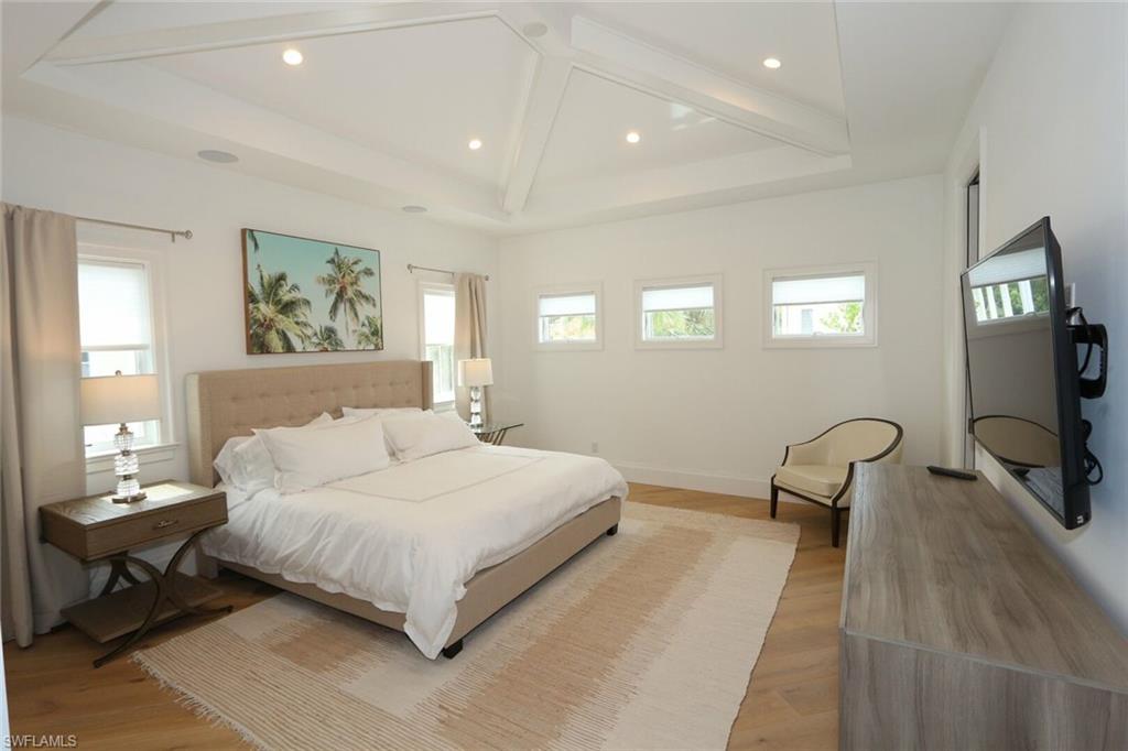 OLDE NAPLES - Residential Lease