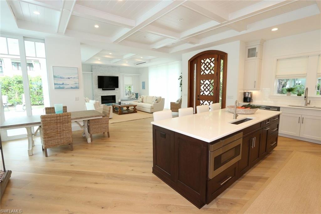 OLDE NAPLES - Residential Lease