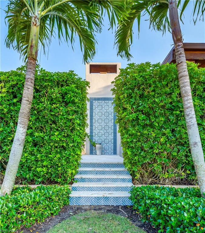 AQUALANE SHORES - Residential