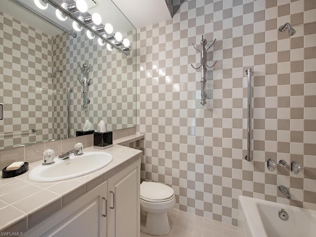 GRAND BAY AT PELICAN BAY - Residential