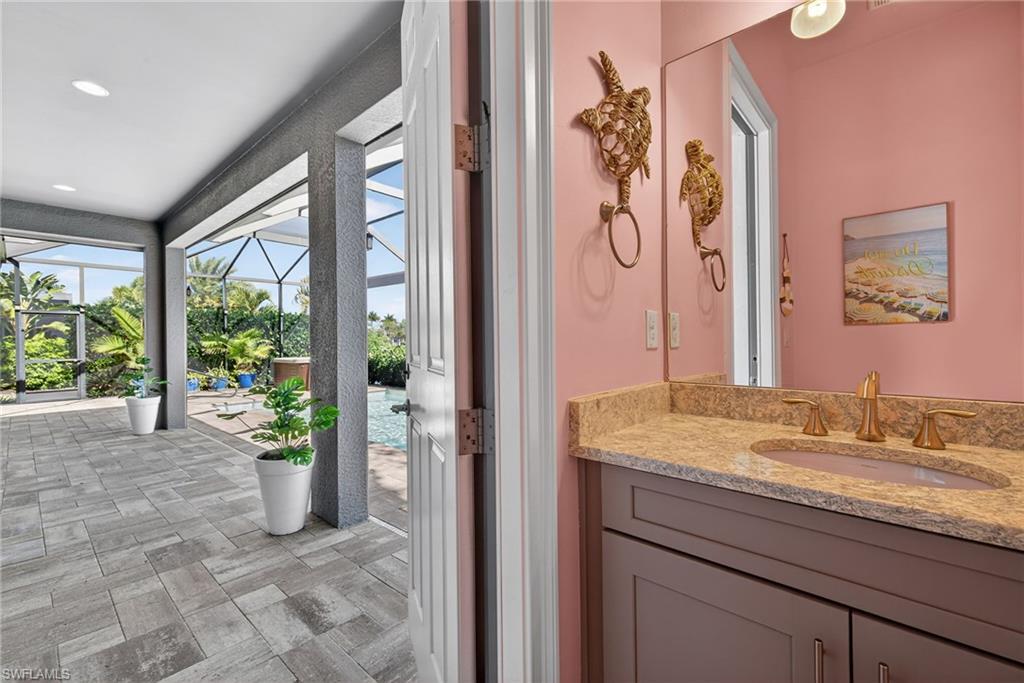 SAVANNAH LAKES - Residential