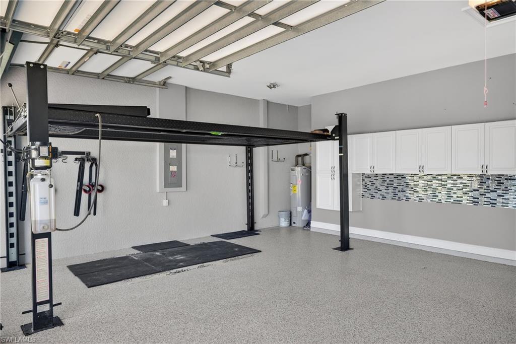 SAVANNAH LAKES - Residential