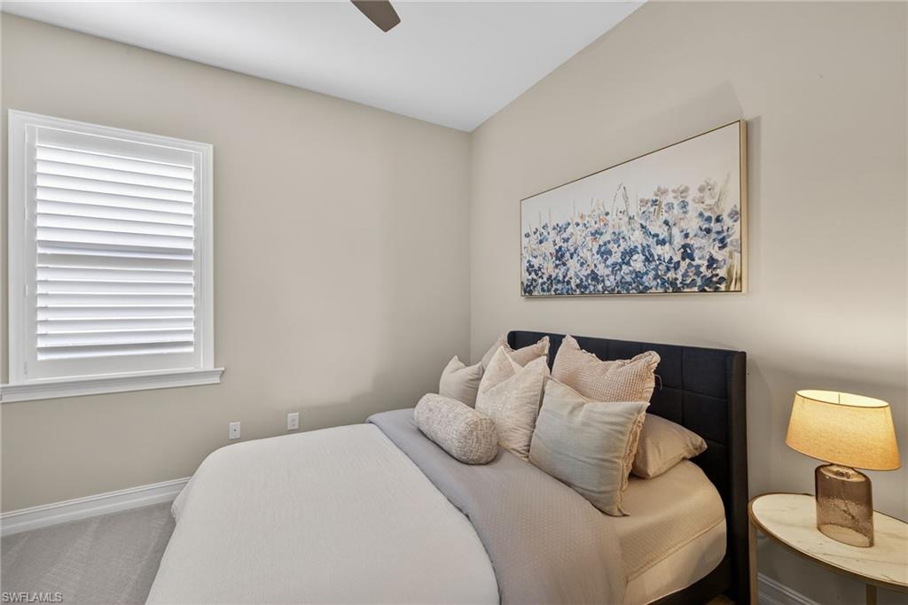 SAVANNAH LAKES - Residential