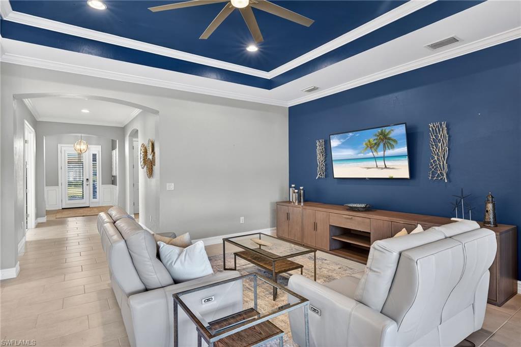 SAVANNAH LAKES - Residential