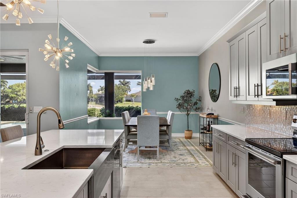 SAVANNAH LAKES - Residential