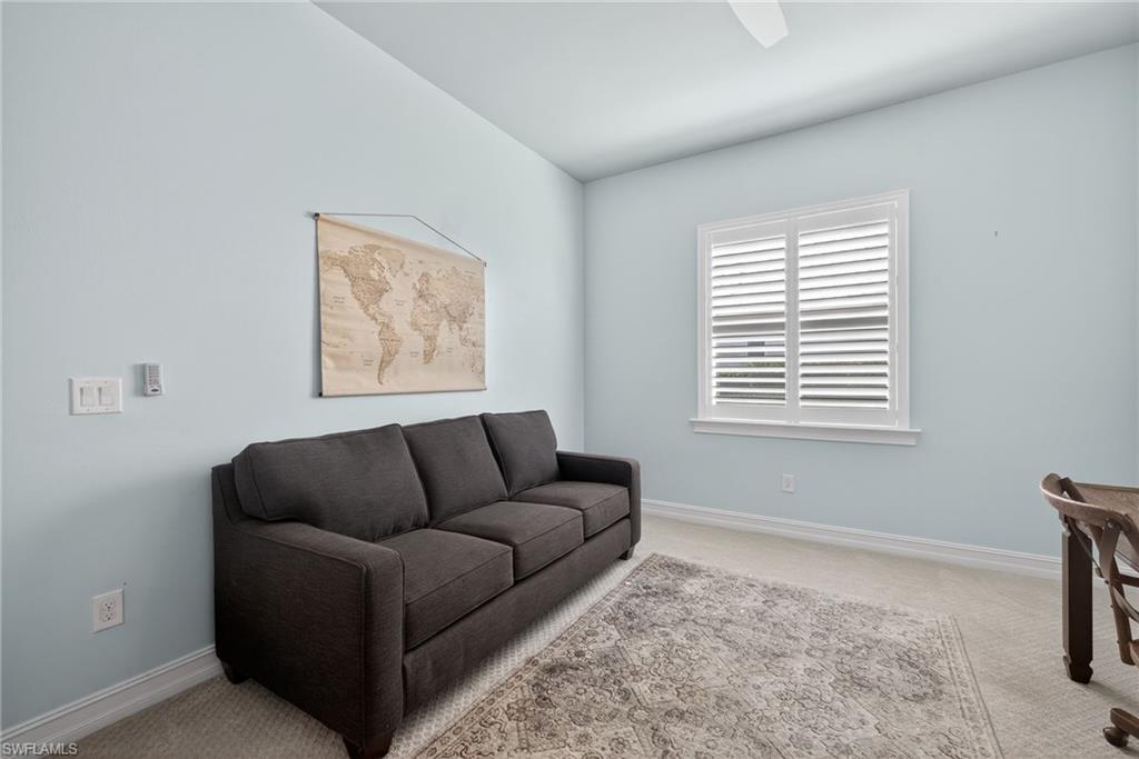 SAVANNAH LAKES - Residential