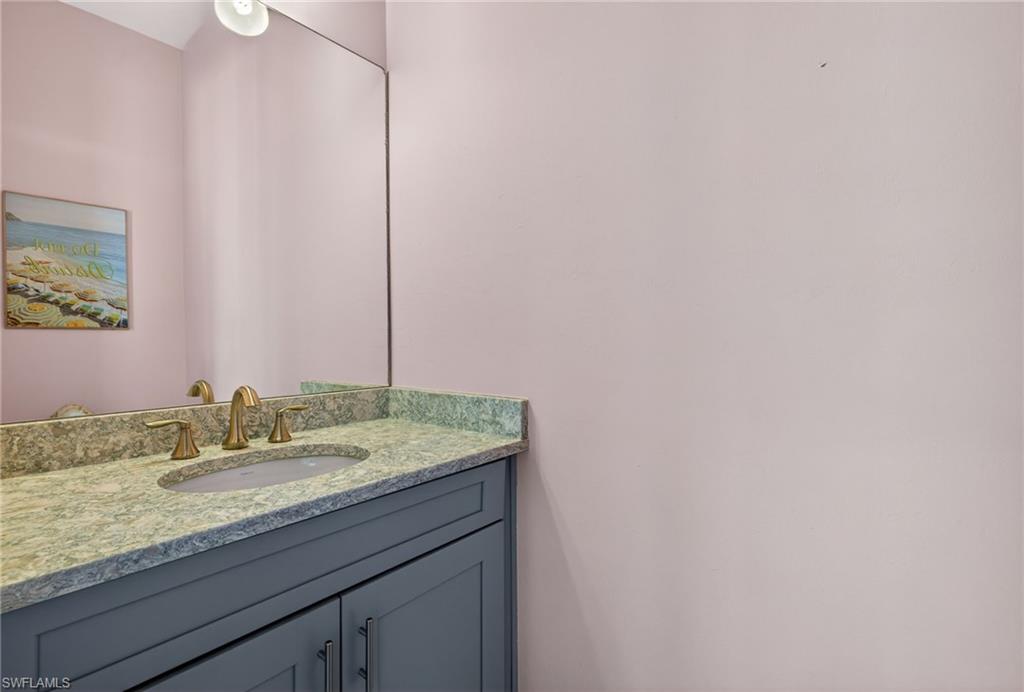 SAVANNAH LAKES - Residential