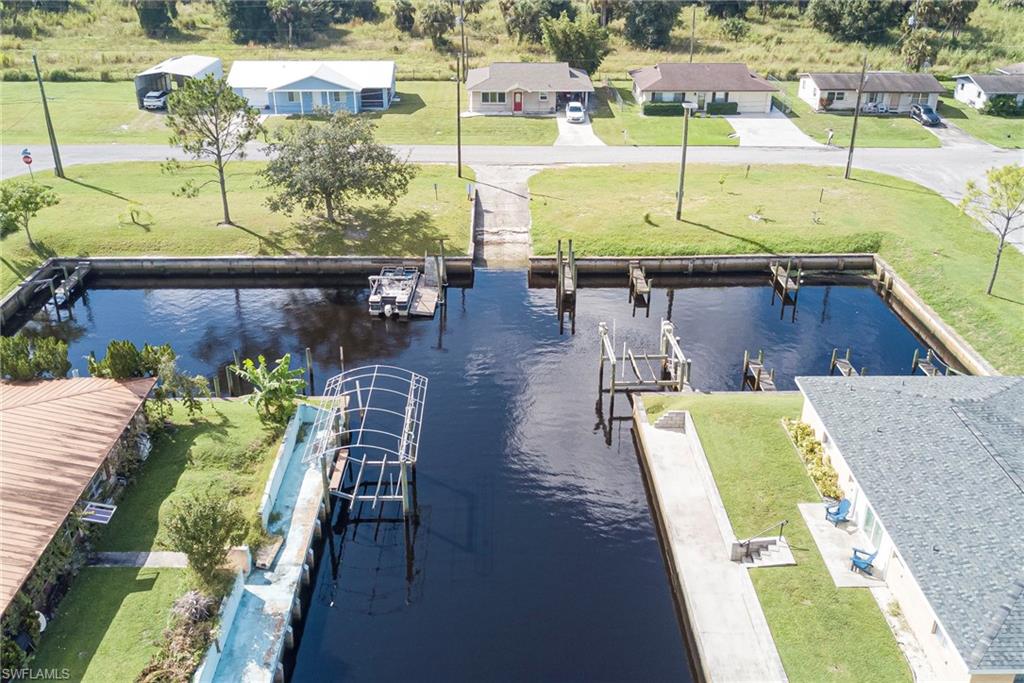 WATERWAY SHORES - Residential