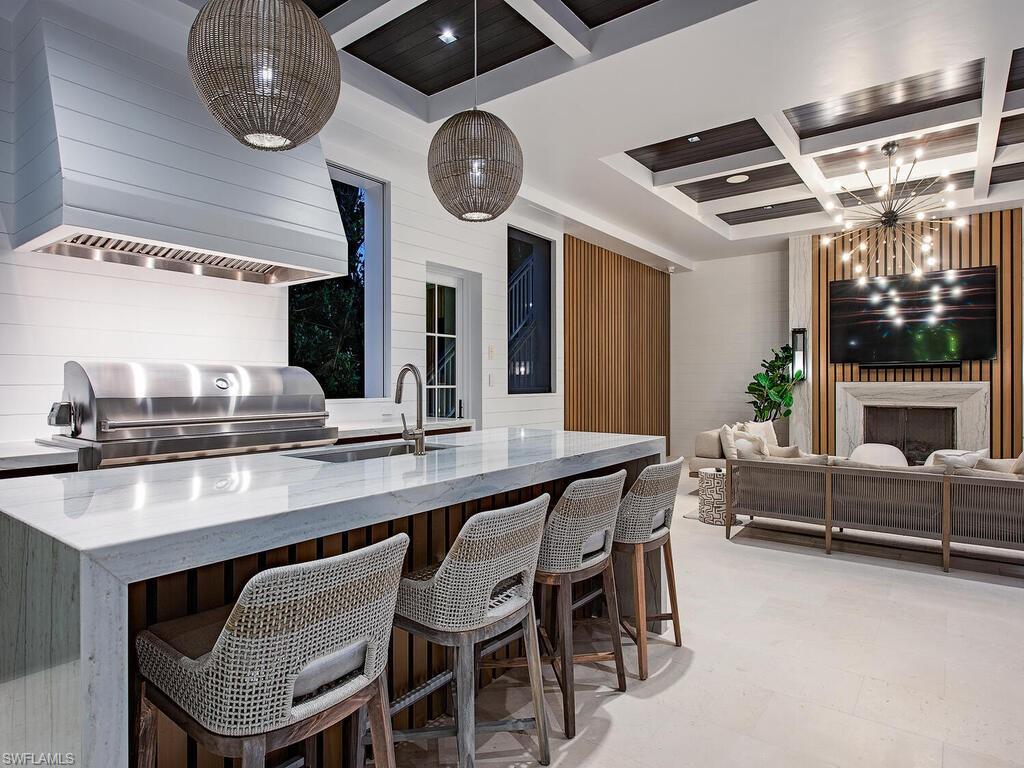 AQUALANE SHORES - Residential