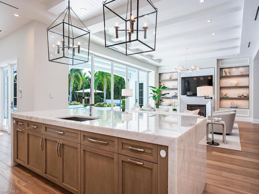 AQUALANE SHORES - Residential