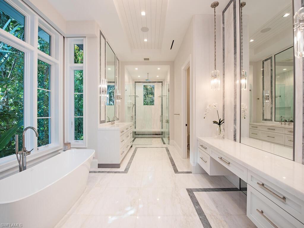 AQUALANE SHORES - Residential