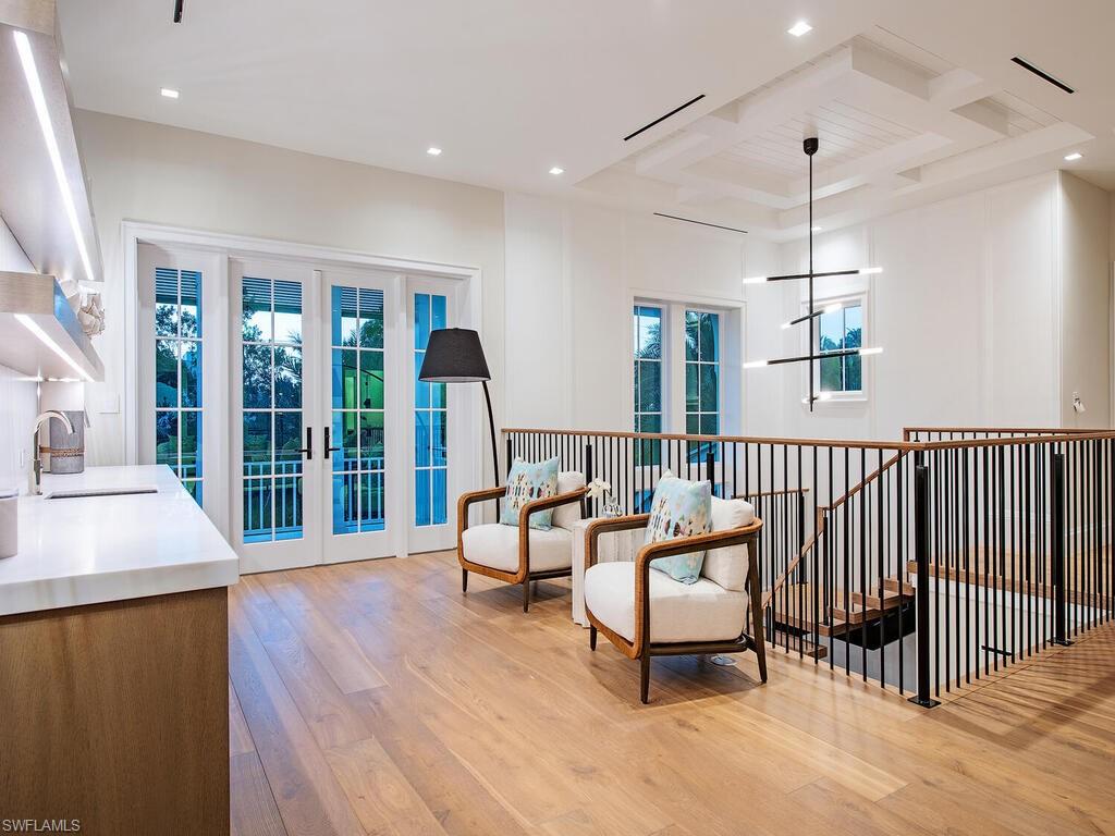 AQUALANE SHORES - Residential