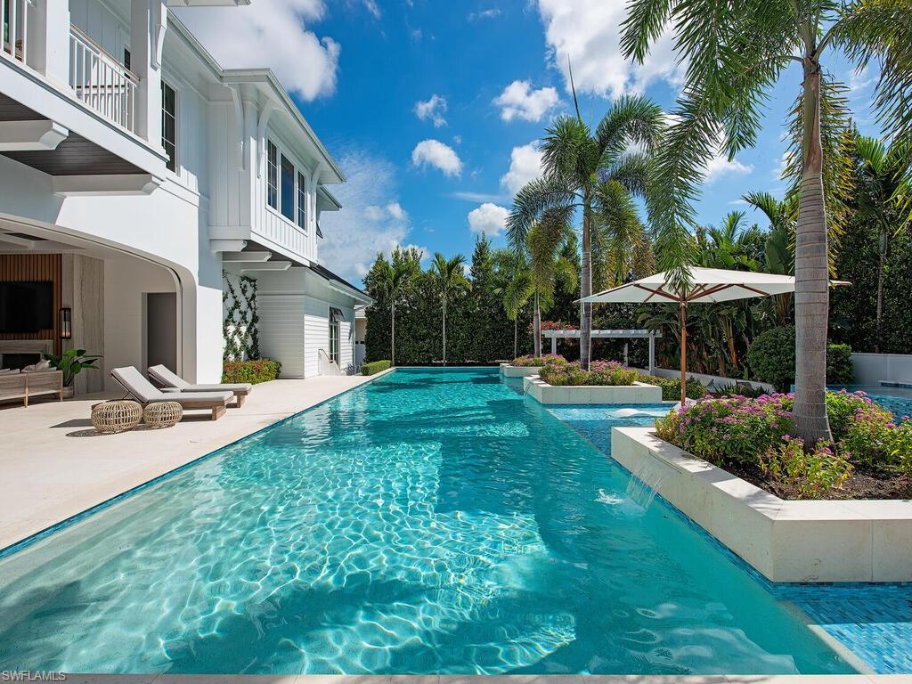 AQUALANE SHORES - Residential