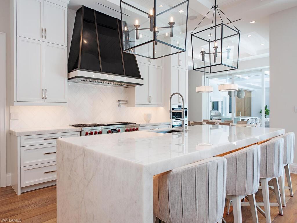 AQUALANE SHORES - Residential