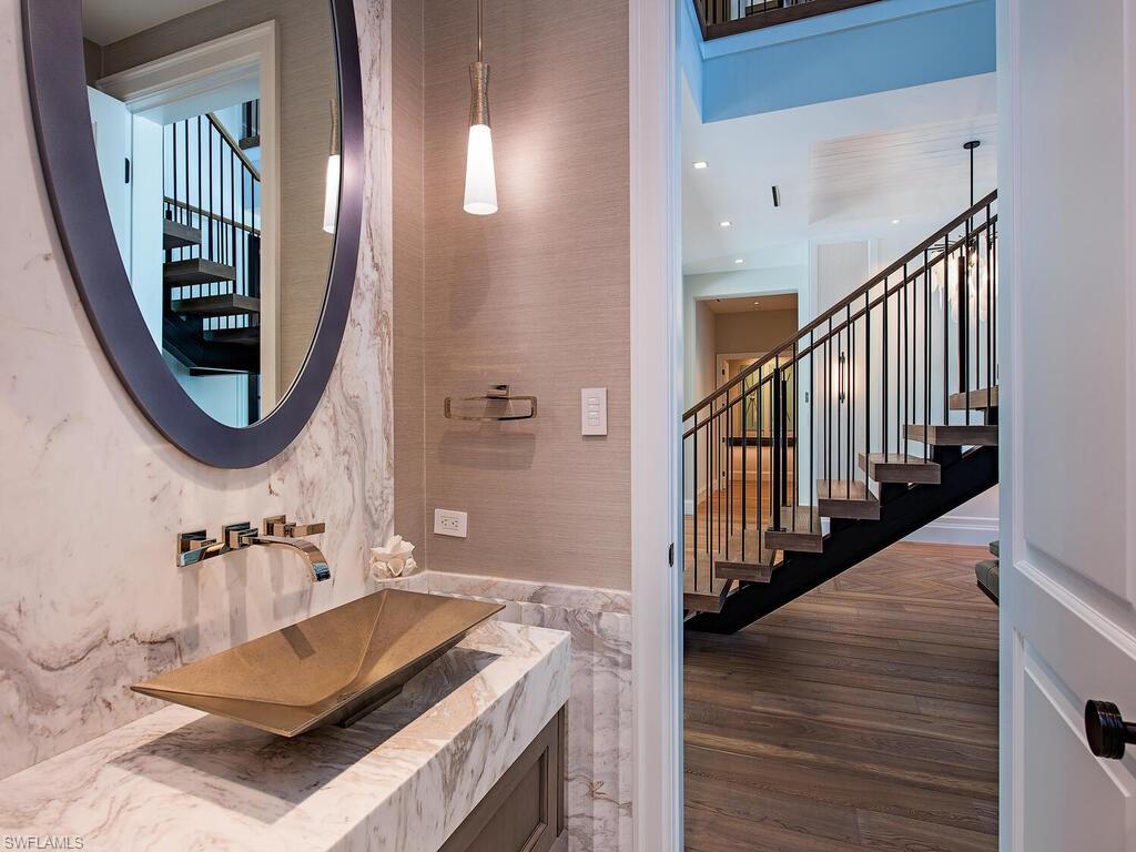 AQUALANE SHORES - Residential