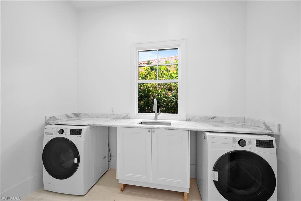 NORMAN ESTATES AT TIBURON - Residential Lease