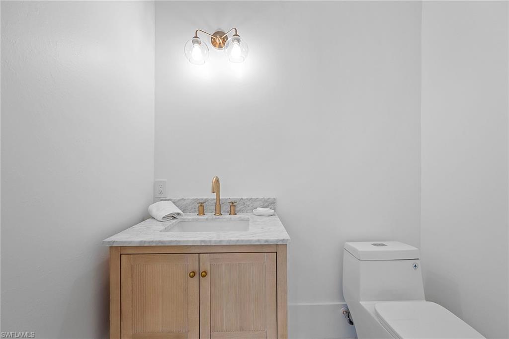 NORMAN ESTATES AT TIBURON - Residential Lease