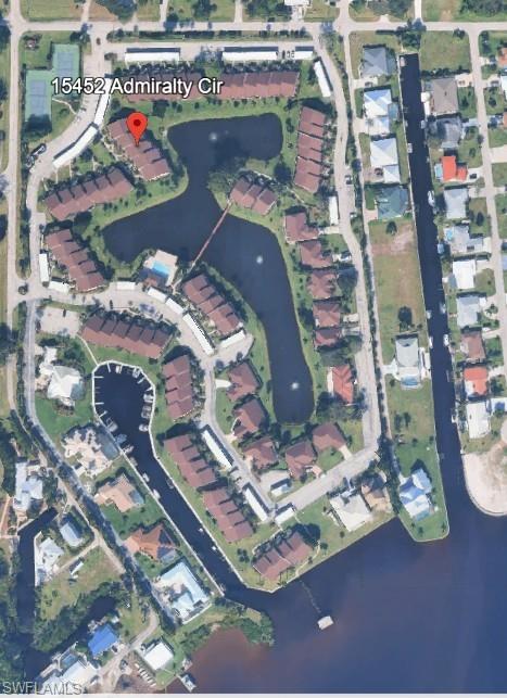 ADMIRALTY YACHT & RACQUET CLUB - Residential