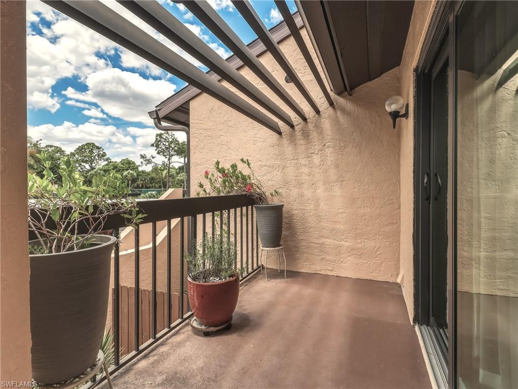 ADMIRALTY YACHT & RACQUET CLUB - Residential