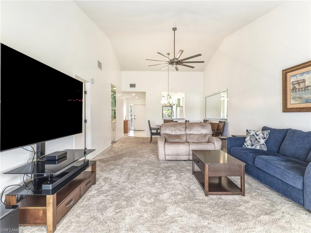 ADMIRALTY YACHT & RACQUET CLUB - Residential