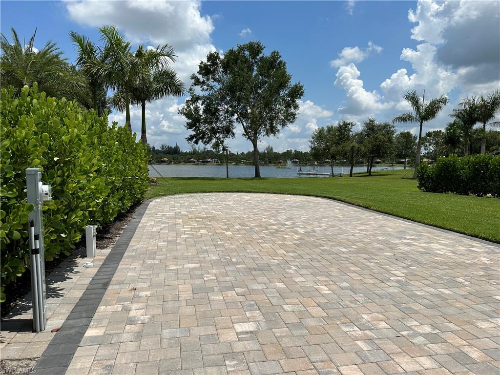 GOLDEN PALMS LUXURY MOTORCOACH RESORT - Land