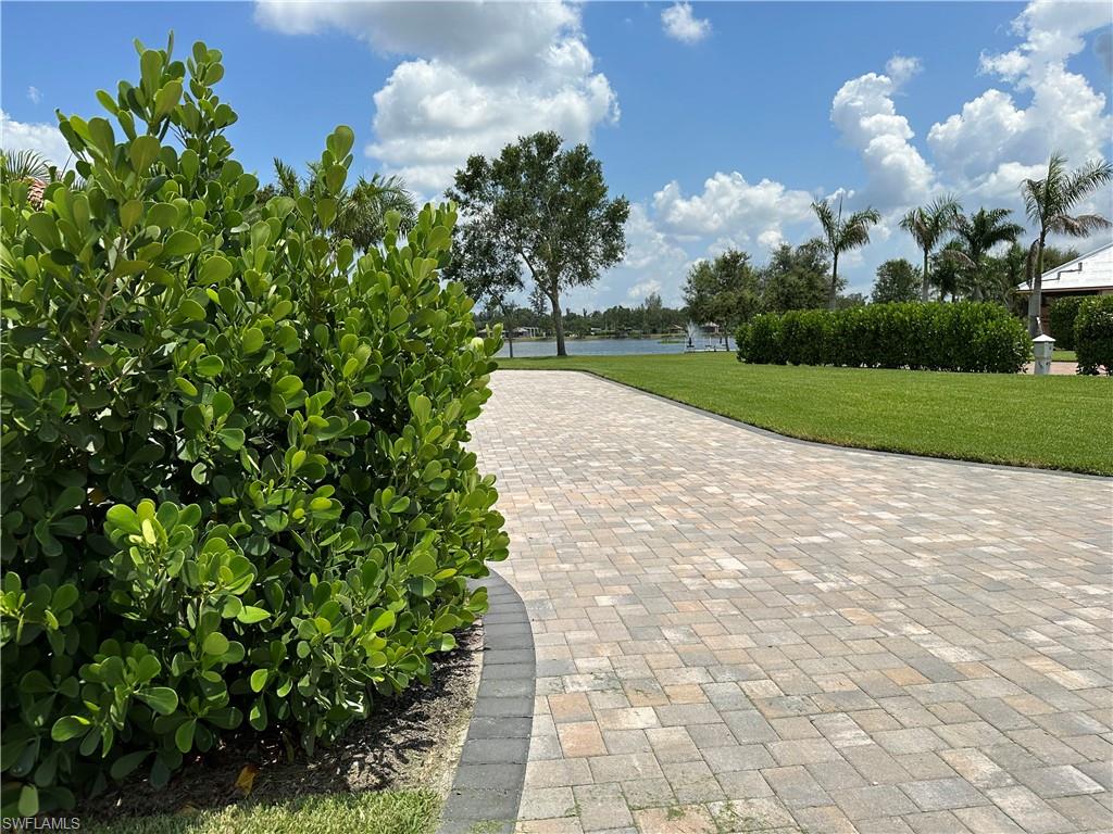 GOLDEN PALMS LUXURY MOTORCOACH RESORT - Land