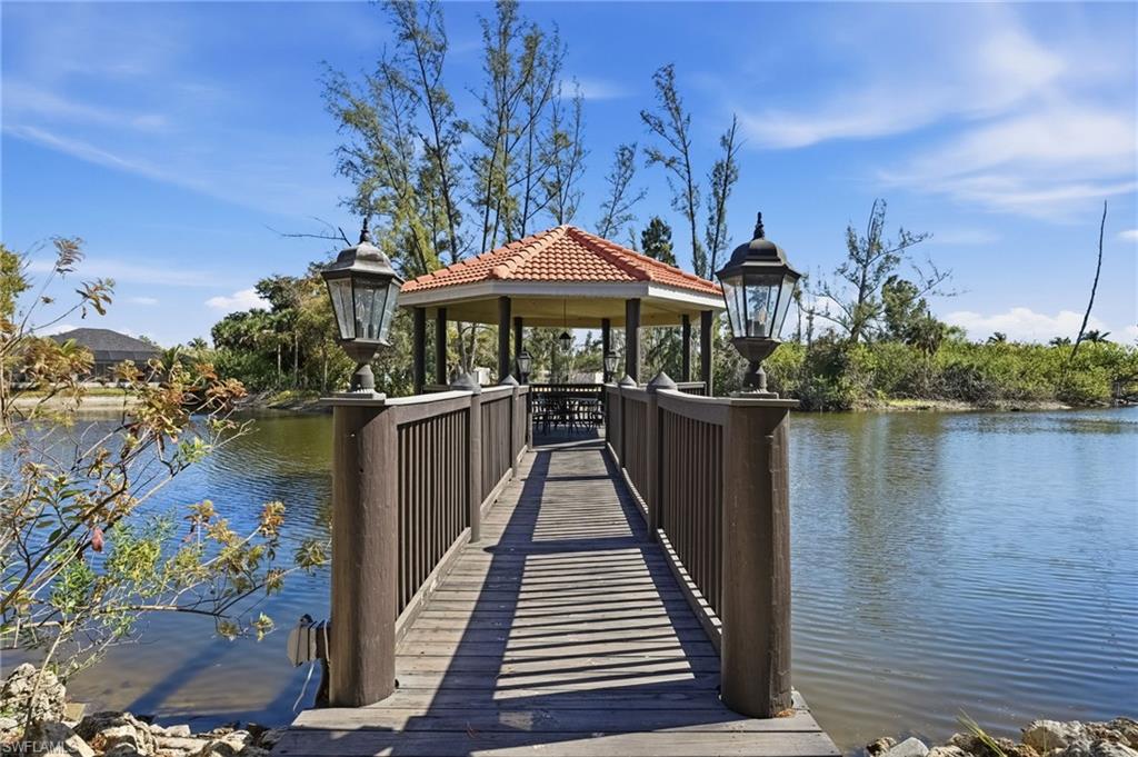 FISHERMAN'S COVE - Residential