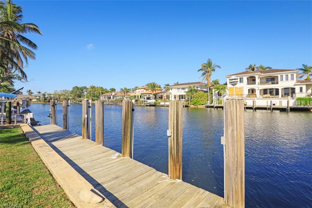 AQUALANE SHORES - Residential