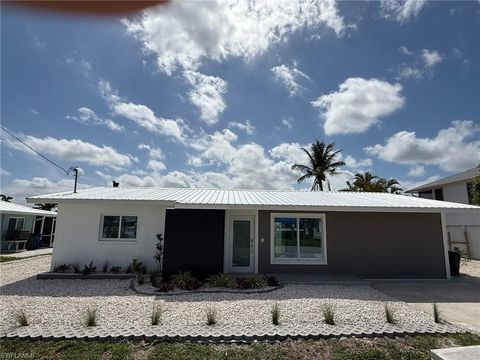 2823 Janet ST MATLACHA FL 33993