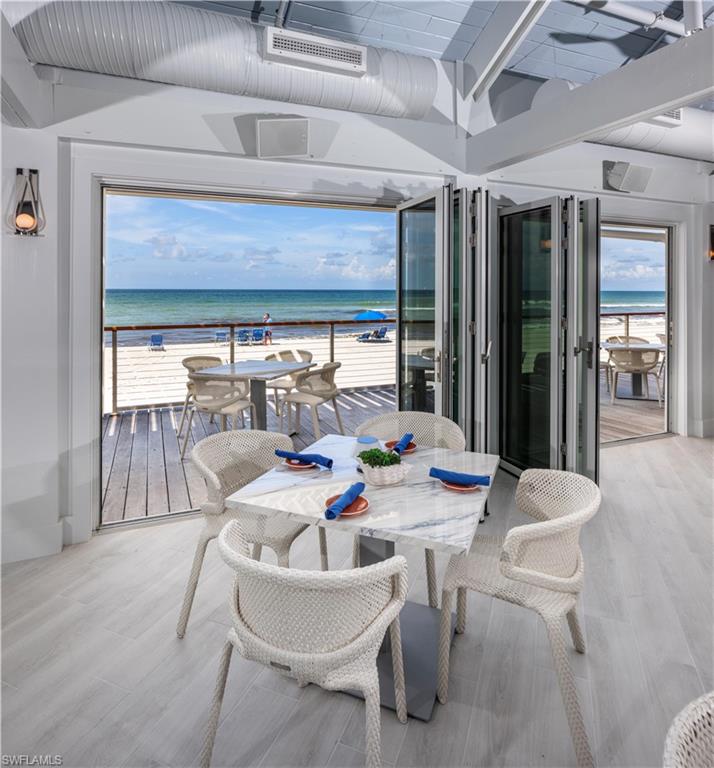 PELICAN BAY WOODS - Residential